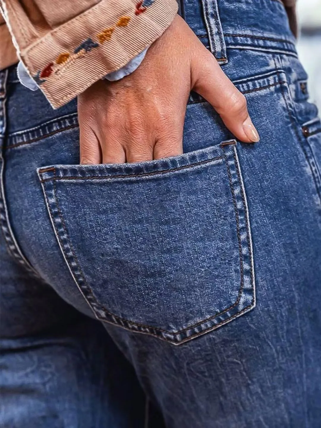 Flamingals Cropped Straight Leg Mid Rise Boyfriend Ripped Wash Roll Hem Denim Jeans
