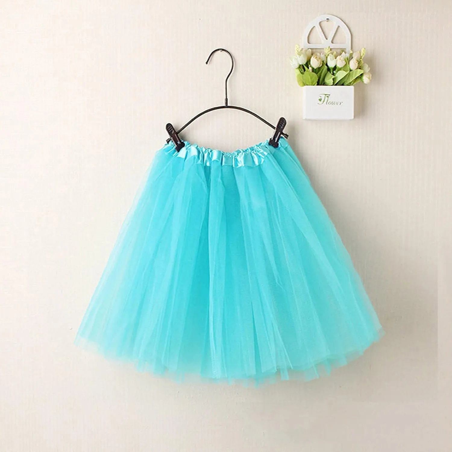 Women's Lightweight Skirts High Waisted Solid Color Mesh Skirt Pleated Tutu Mini Skirts 2025 Outfits Clothes